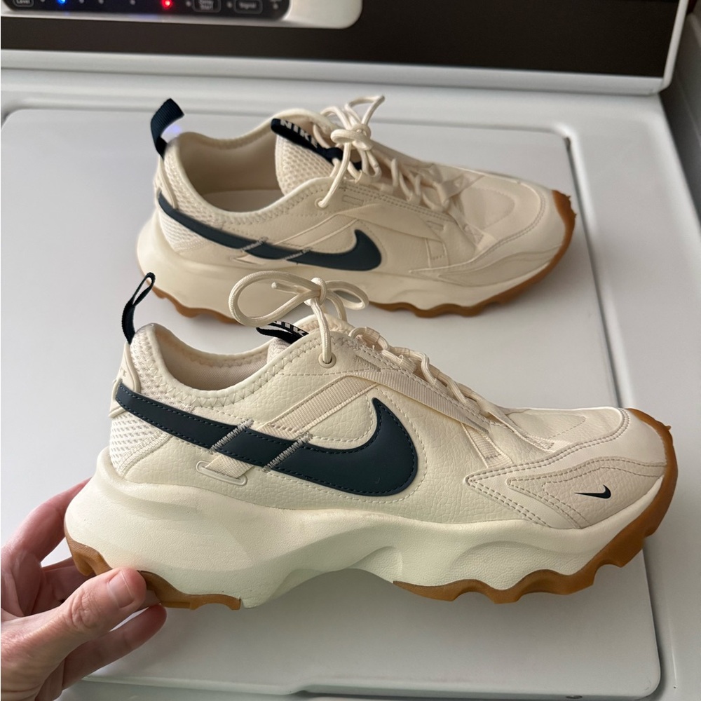 Nike TC 7900